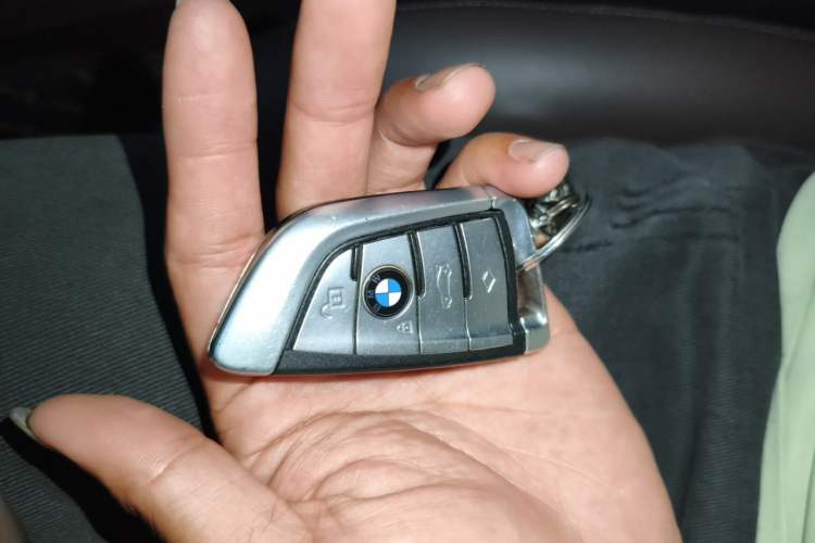Used BMW 5 Series New Energy 2019 Updated Version 530Le Luxury Package Vehicle Key