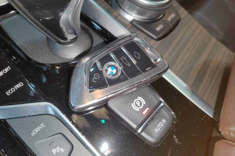 Used BMW 5 Series New Energy 2019 Updated 530Le Pioneer Edition Vehicle Key