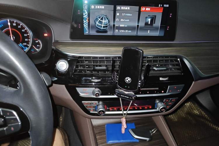 Used BMW 5 Series New Energy 2019 530Le Luxury Package Audio And AC Panel