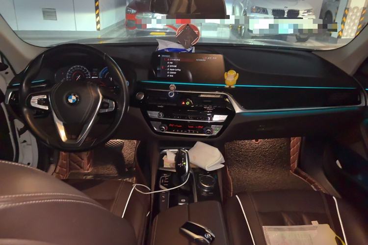Used BMW 5 Series New Energy 2019 530Le Luxury Package Center Console