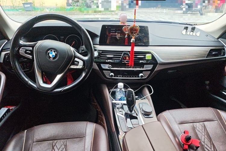 Used BMW 5 Series New Energy 2019 530Le Luxury Package Center Console