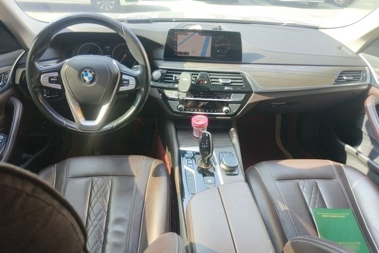 Used BMW 5 Series New Energy 2019 530Le Luxury Package Center Console