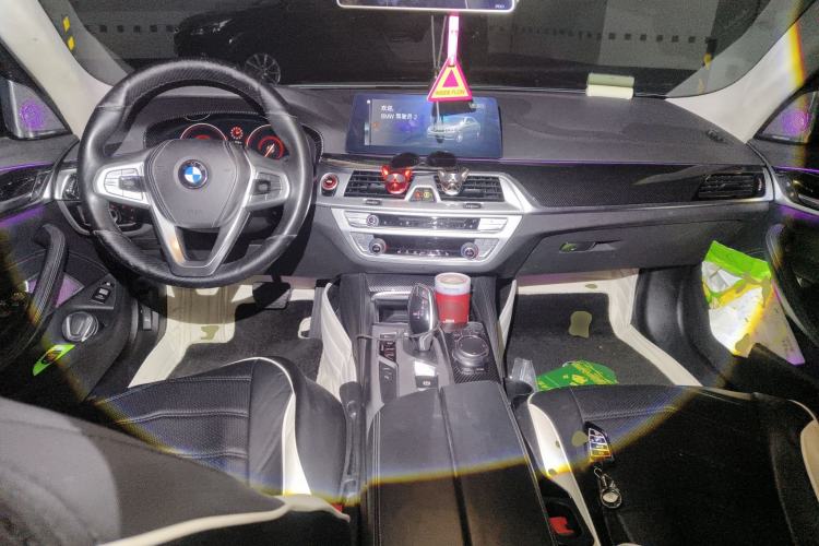 Used BMW 5 Series New Energy 2019 530Le Luxury Package Center Console