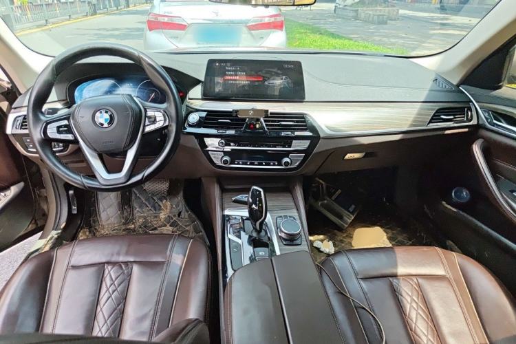 Used BMW 5 Series New Energy 2019 530Le Luxury Package Center Console