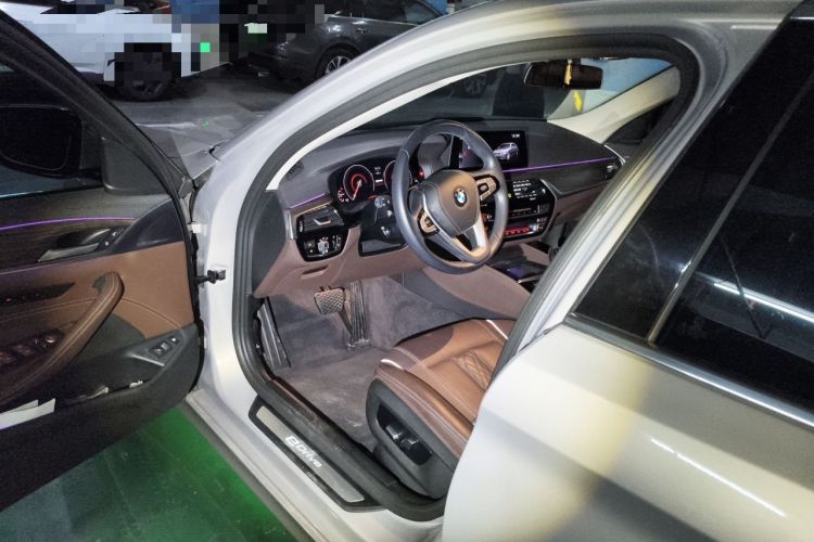 Used BMW 5 Series New Energy 2019 530Le Luxury Package Driver Seat