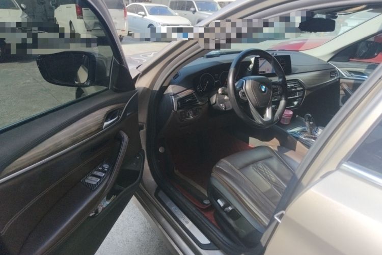 Used BMW 5 Series New Energy 2019 530Le Luxury Package Driver Seat