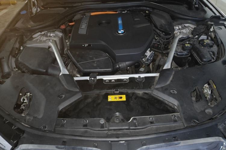 Used BMW 5 Series New Energy 2019 530Le Luxury Package Engine Bay