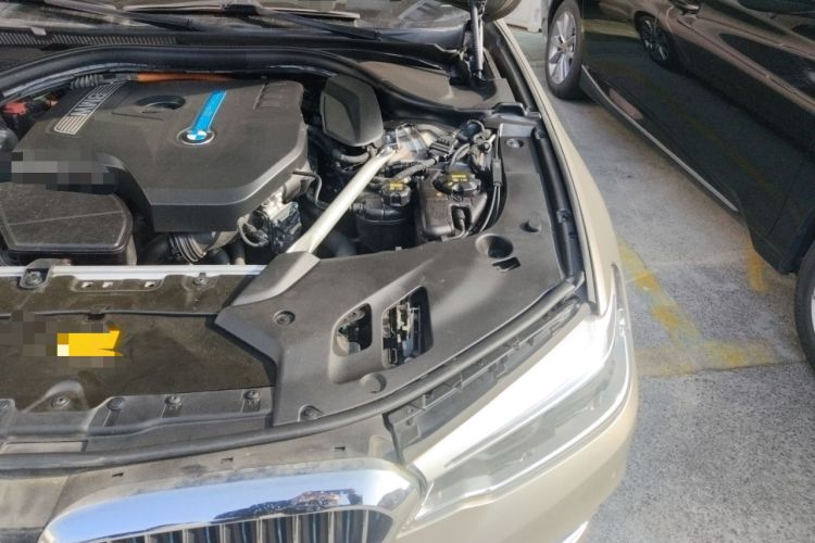 Used BMW 5 Series New Energy 2019 530Le Luxury Package Engine Bay Left