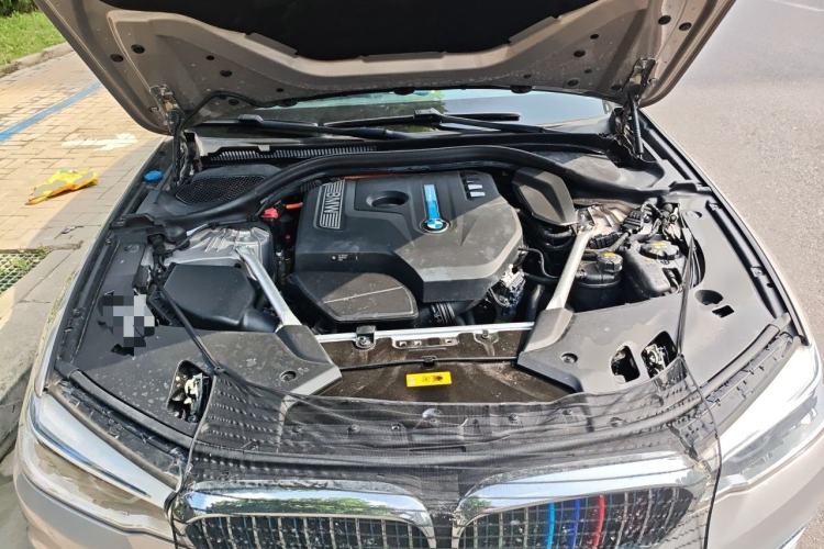 Used BMW 5 Series New Energy 2019 530Le Luxury Package Engine Bay