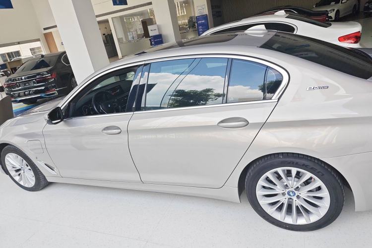 Used BMW 5 Series New Energy 2019 530Le Luxury Package Exterior 3