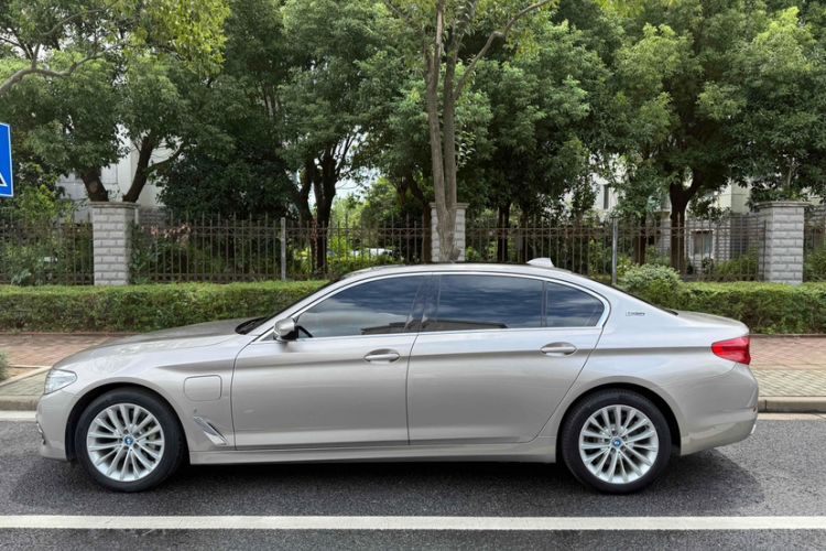 Used BMW 5 Series New Energy 2019 530Le Luxury Package Exterior 6