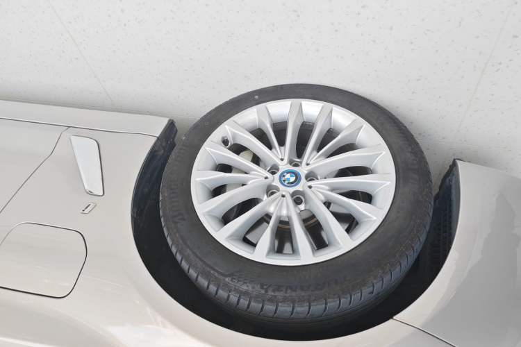 Used BMW 5 Series New Energy 2019 530Le Luxury Package Exterior 7