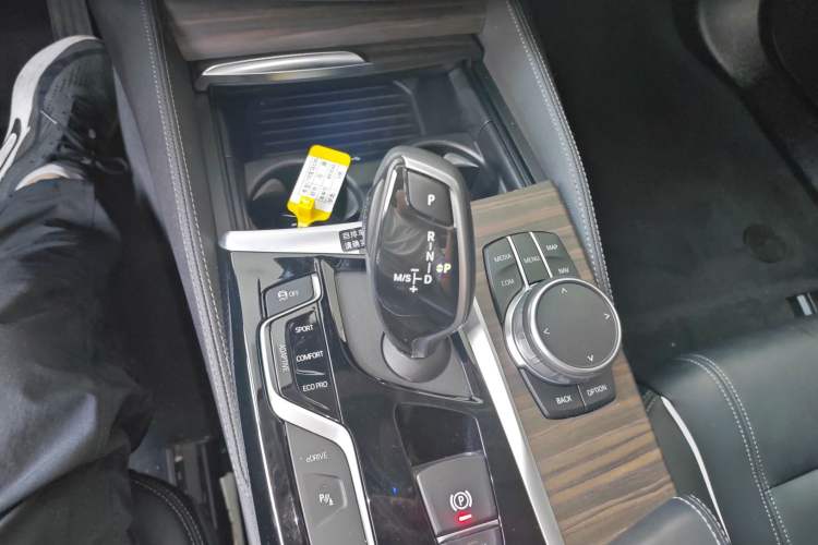 Used BMW 5 Series New Energy 2019 530Le Luxury Package Gear Lever