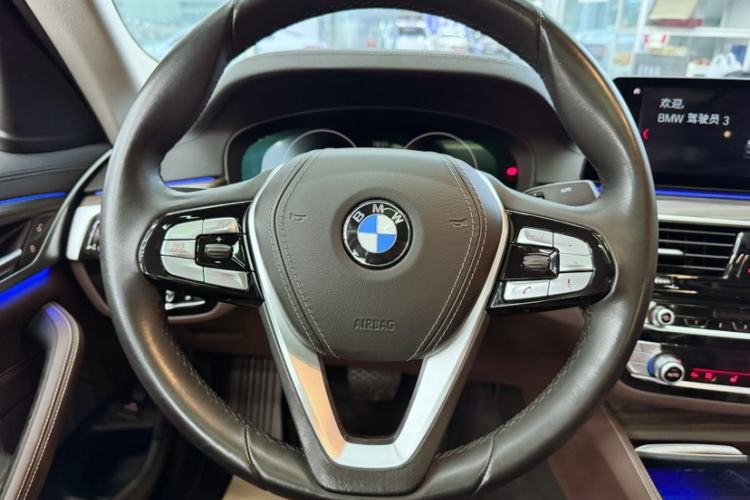 Used BMW 5 Series New Energy 2019 530Le Luxury Package Interior 10