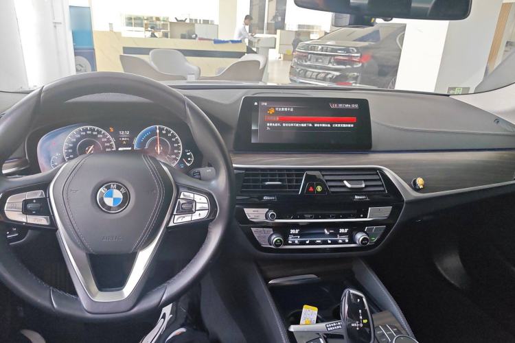 Used BMW 5 Series New Energy 2019 530Le Luxury Package Interior 2