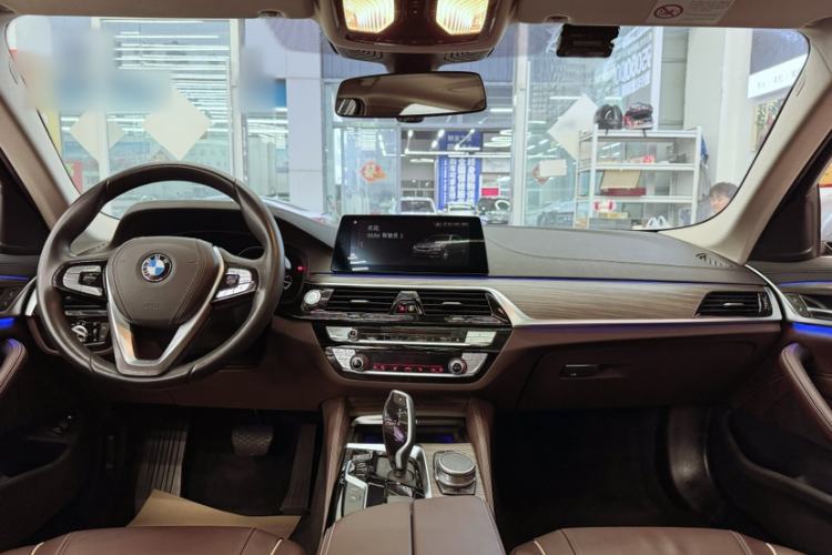 Used BMW 5 Series New Energy 2019 530Le Luxury Package Interior 2