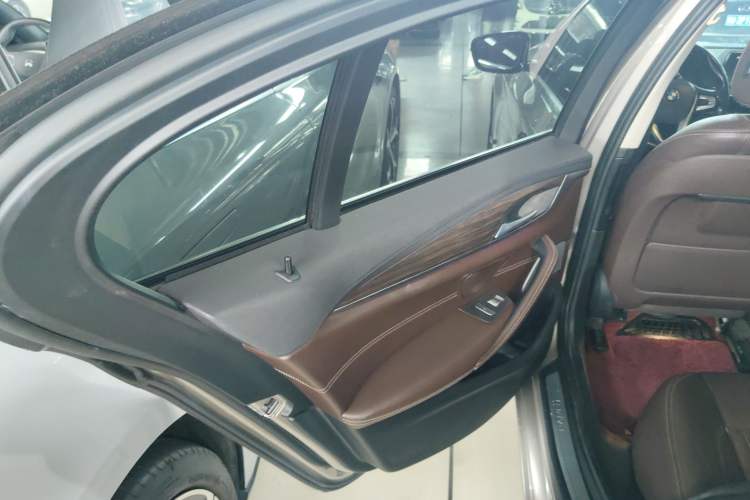 Used BMW 5 Series New Energy 2019 530Le Luxury Package Interior 5