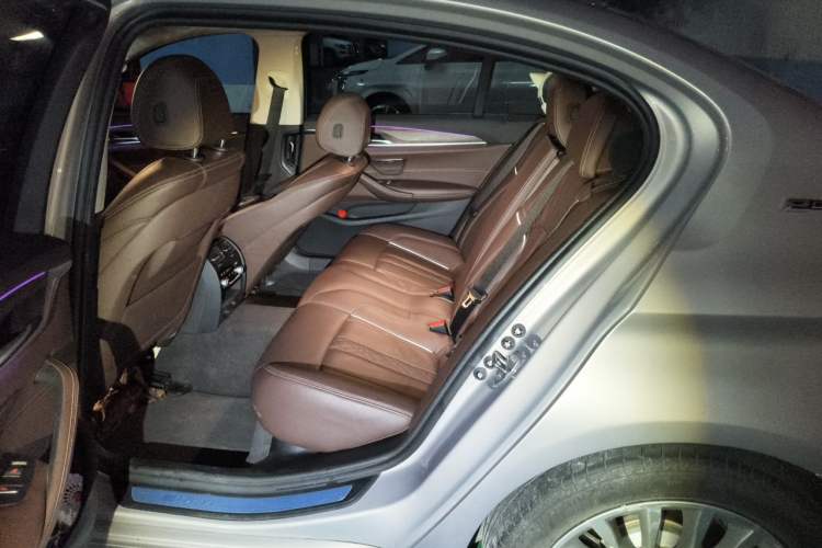Used BMW 5 Series New Energy 2019 530Le Luxury Package Left Rear Seat