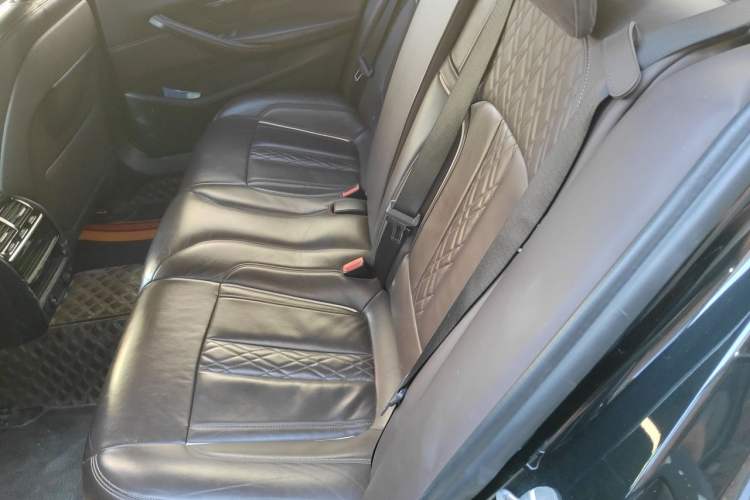 Used BMW 5 Series New Energy 2019 Updated Version 530Le Luxury Package Left Rear Seat