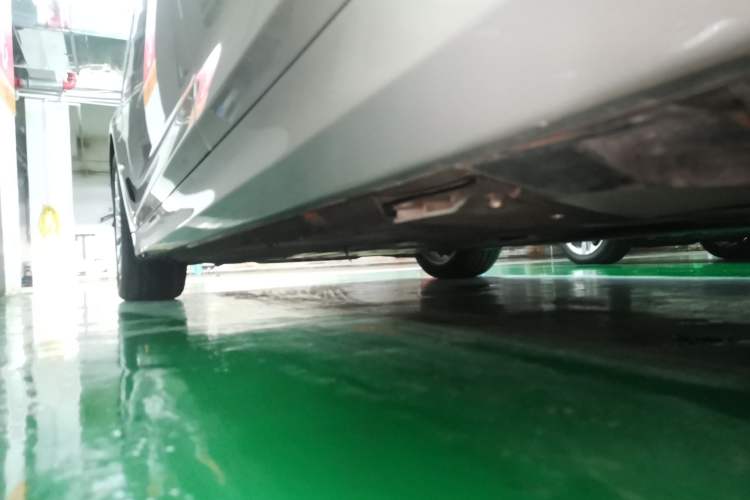 Used BMW 5 Series New Energy 2019 530Le Luxury Package Left Side Sill