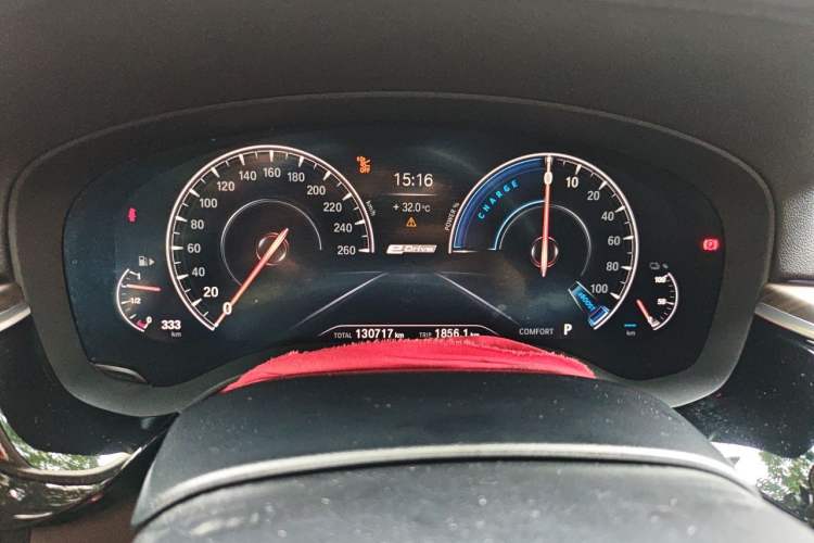 Used BMW 5 Series New Energy 2019 530Le Luxury Package Odometer Close Up
