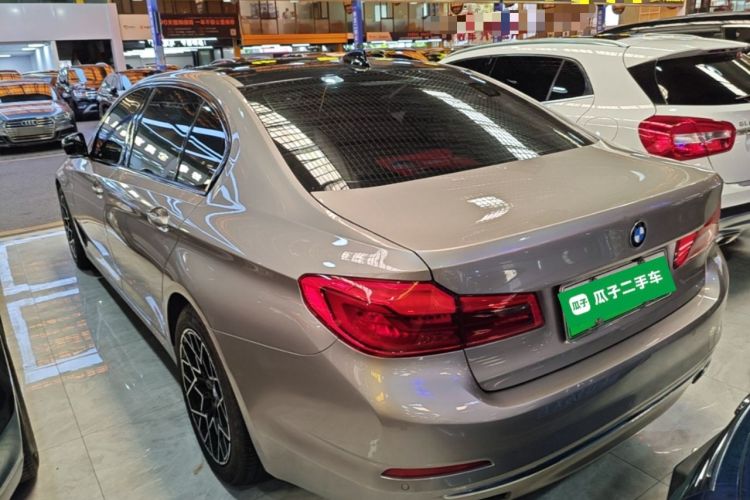 Used BMW 5 Series New Energy 2019 Updated Version 530Le Luxury Package Rear Left 45 Deg