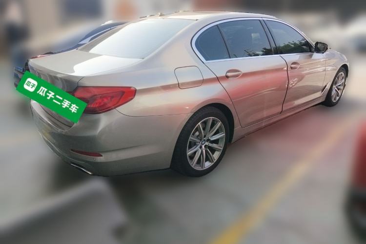 Used BMW 5 Series New Energy 2019 530Le Luxury Package Rear Right 45 Deg
