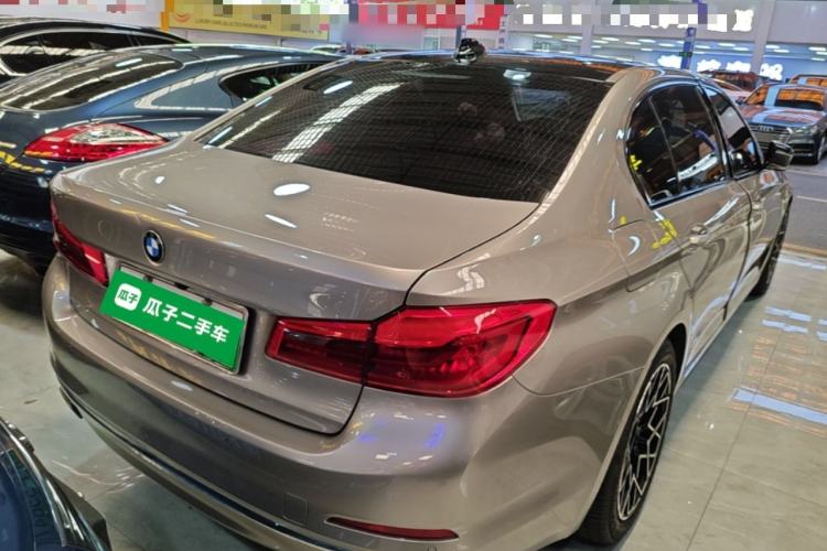Used BMW 5 Series New Energy 2019 Updated Version 530Le Luxury Package Rear Right 45 Deg