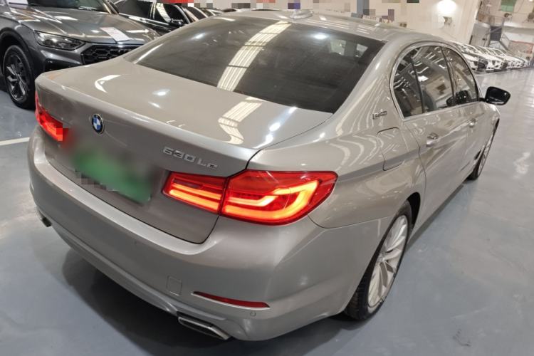 Used BMW 5 Series New Energy 2019 Updated 530Le Pioneer Edition Rear Right 45 Deg