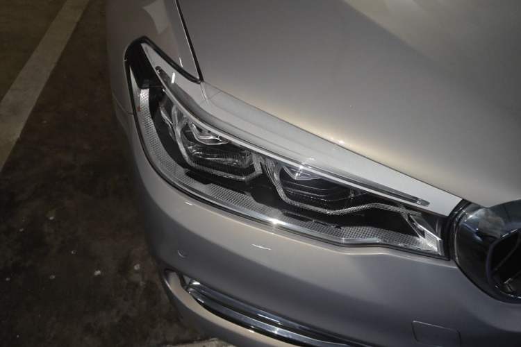 Used BMW 5 Series New Energy 2019 530Le Luxury Package Right Front Headlight
