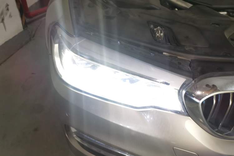 Used BMW 5 Series New Energy 2019 Updated Version 530Le Luxury Package Right Front Headlight