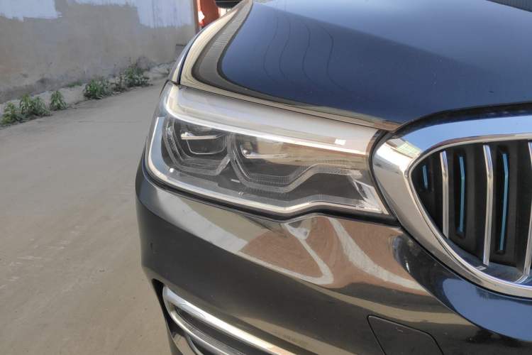 Used BMW 5 Series New Energy 2019 Updated Version 530Le Luxury Package Right Front Headlight