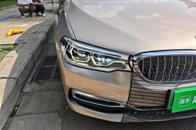 Used BMW 5 Series New Energy 2019 530Le Luxury Package Right Front Headlight