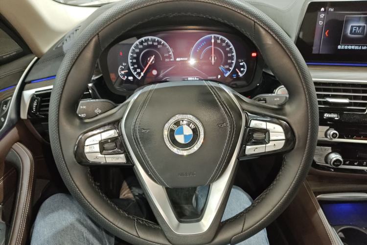 Used BMW 5 Series New Energy 2019 Updated 530Le Pioneer Edition Steering Wheel