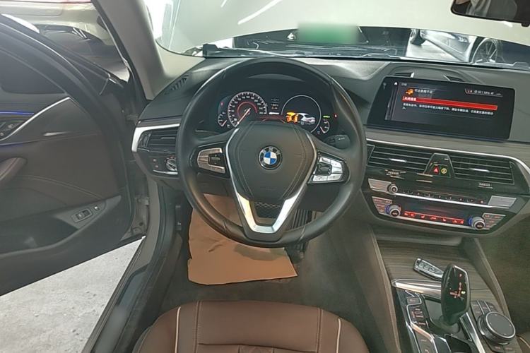 Used BMW 5 Series New Energy 2019 530Le Luxury Package Steering Wheel