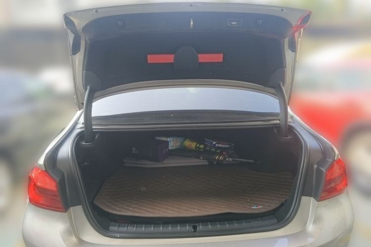 Used BMW 5 Series New Energy 2019 530Le Luxury Package Trunk