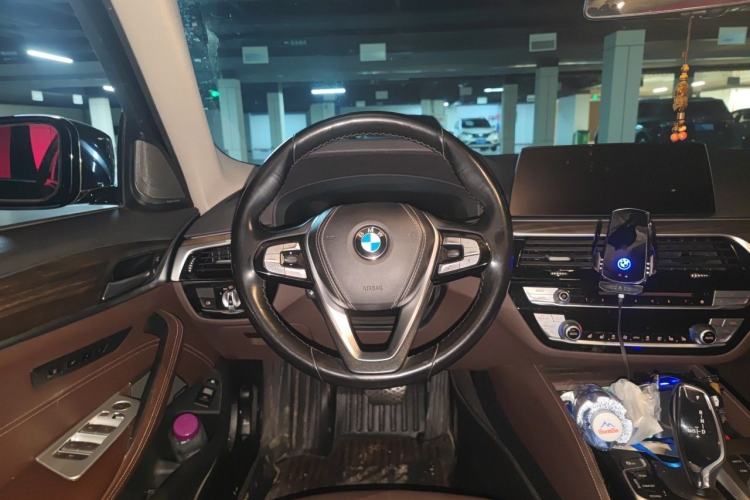 Used BMW 5 Series New Energy 2019 Updated 530Le Pioneer Edition Steering Wheel