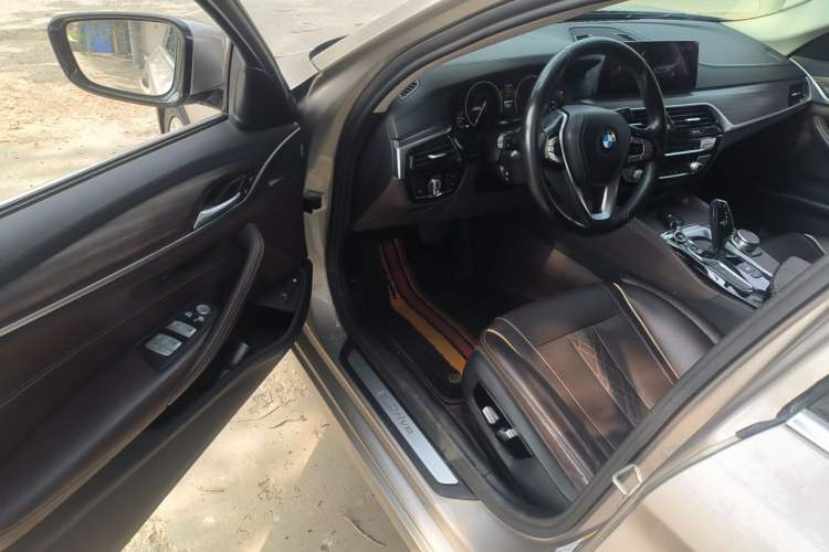 Used BMW 5 Series New Energy 2019 Updated Version 530Le Luxury Package Driver Seat