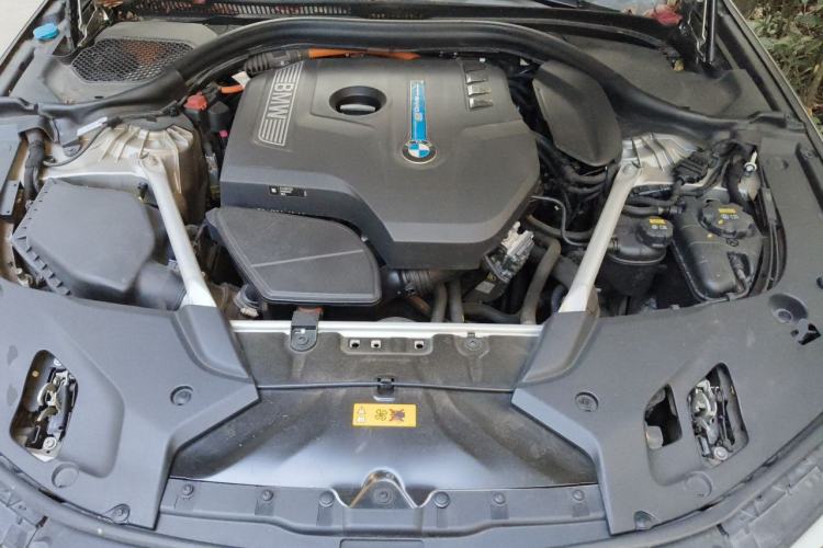 Used BMW 5 Series New Energy 2019 Updated Version 530Le Luxury Package Engine Bay