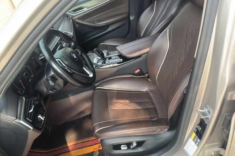 Used BMW 5 Series New Energy 2019 Updated Version 530Le Luxury Package Left Front Seat