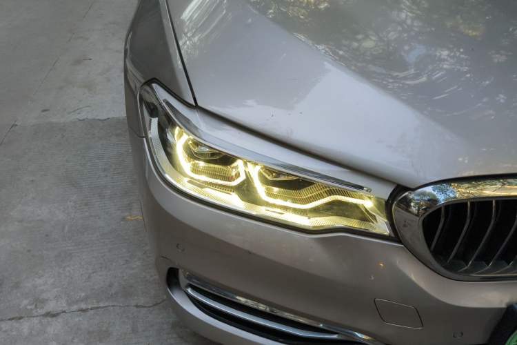 Used BMW 5 Series New Energy 2019 Updated Version 530Le Luxury Package Right Front Headlight