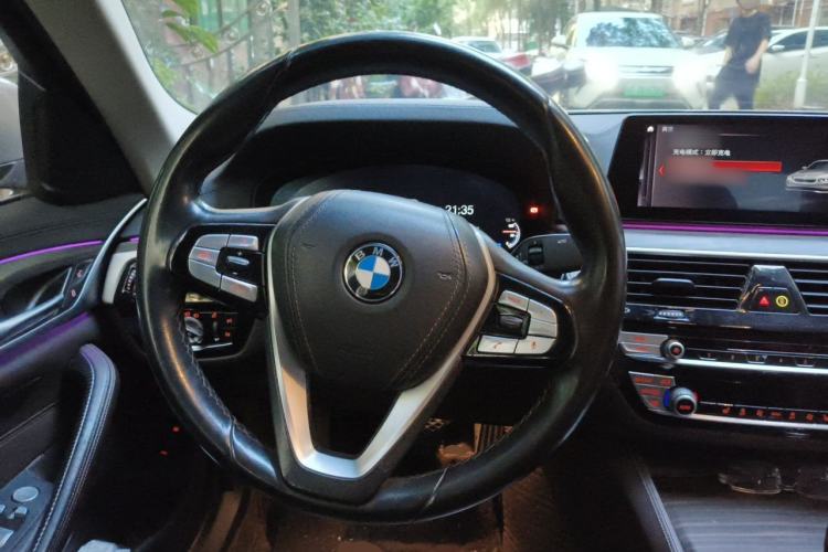 Used BMW 5 Series New Energy 2019 Updated Version 530Le Luxury Package Steering Wheel