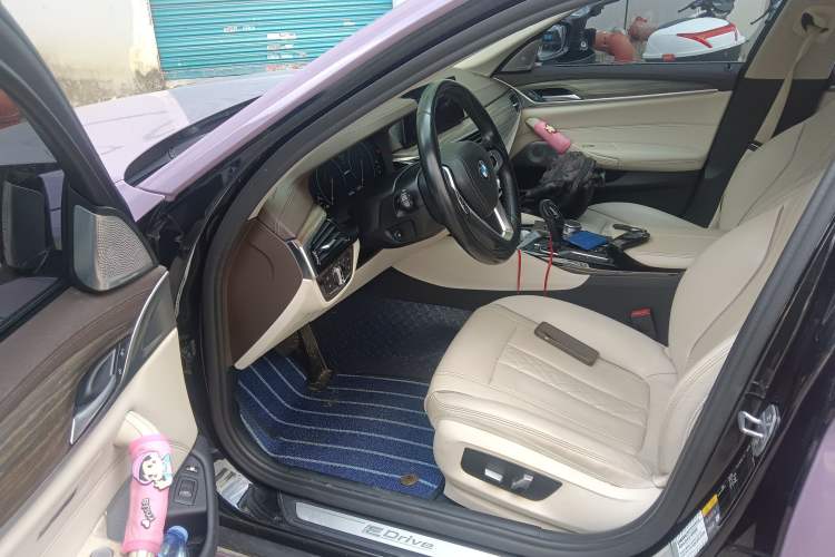 Used BMW 5 Series New Energy 2019 530Le Luxury Package Driver Seat