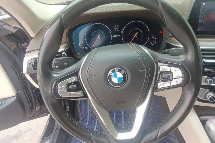 Used BMW 5 Series New Energy 2019 530Le Luxury Package Steering Wheel