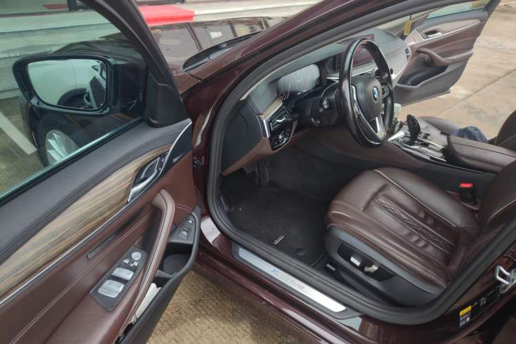 Used BMW 5 Series New Energy 2019 Updated Version 530Le Luxury Package Driver Seat