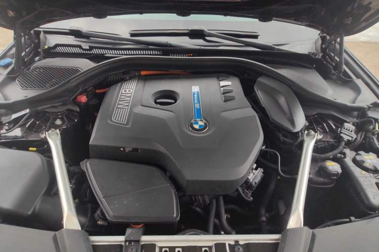Used BMW 5 Series New Energy 2019 Updated Version 530Le Luxury Package Engine Bay