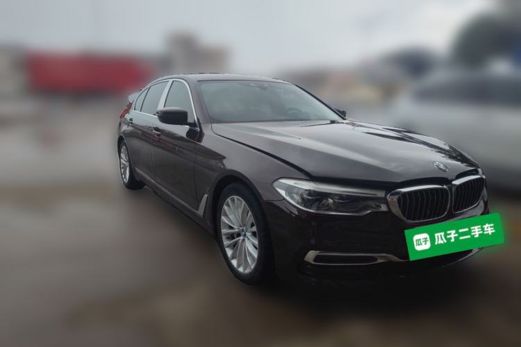 Used BMW 5 Series New Energy 2019 Updated Version 530Le Luxury Package Front Right 45 Deg