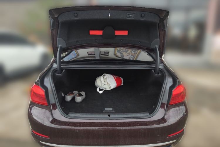 Used BMW 5 Series New Energy 2019 Updated Version 530Le Luxury Package Trunk