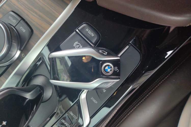 Used BMW 5 Series New Energy 2019 Updated Version 530Le Luxury Package Vehicle Key