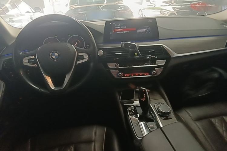 Used BMW 5 Series New Energy 2019 530Le Luxury Package Center Console